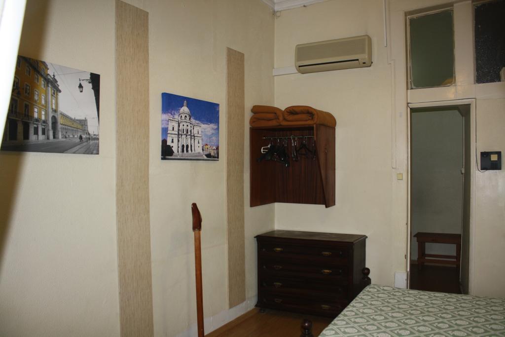 מלון ליסבון Pensao Residencial Estrela Do Mondego חדר תמונה
