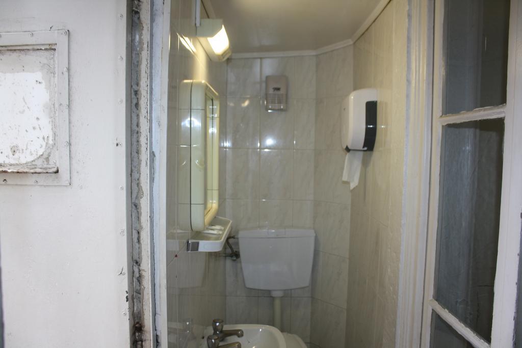 מלון ליסבון Pensao Residencial Estrela Do Mondego חדר תמונה